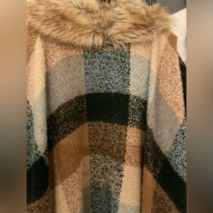 Boston Proper Multicolor Plaid Cape with Faux Fur Collar